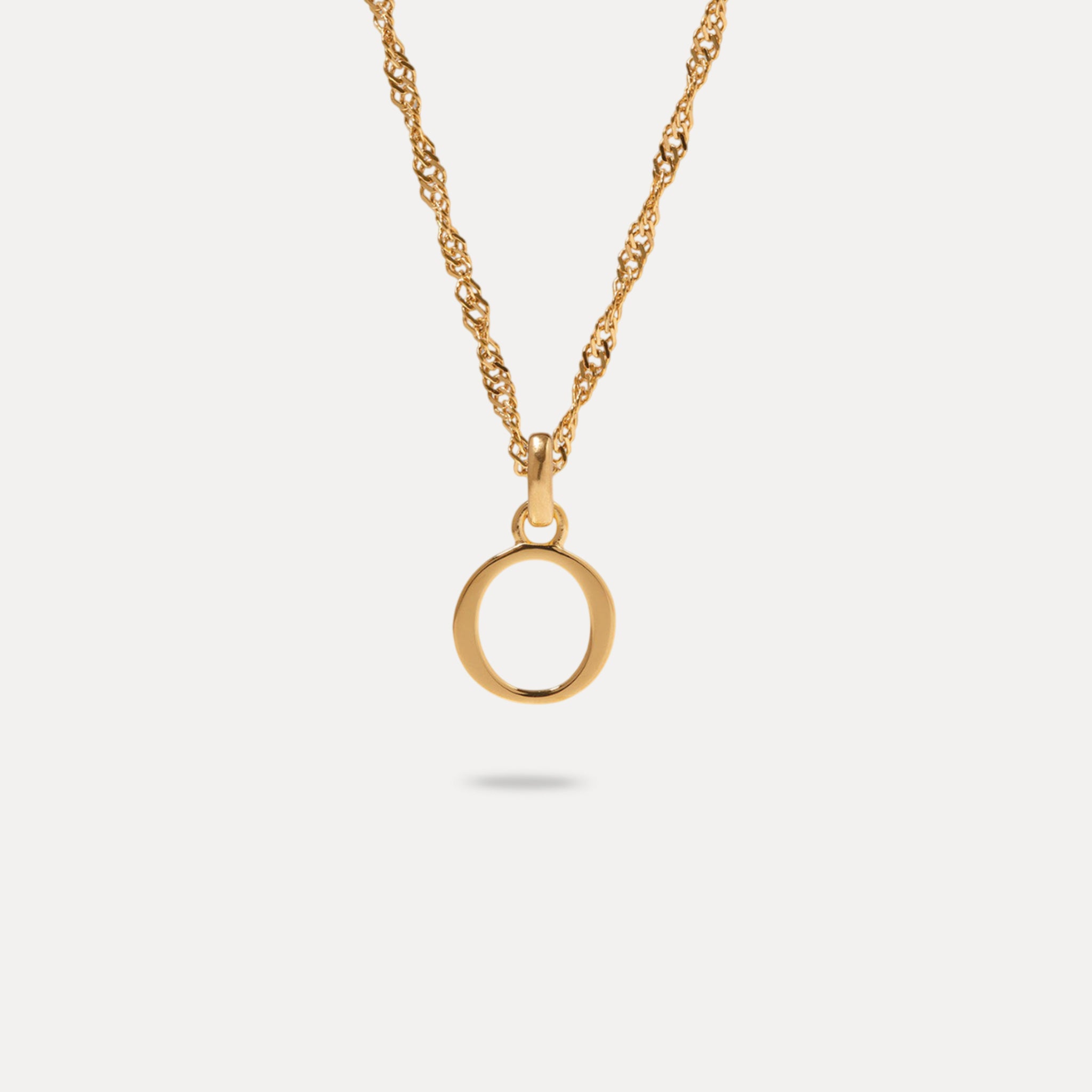 Initial mit Singapore Kette