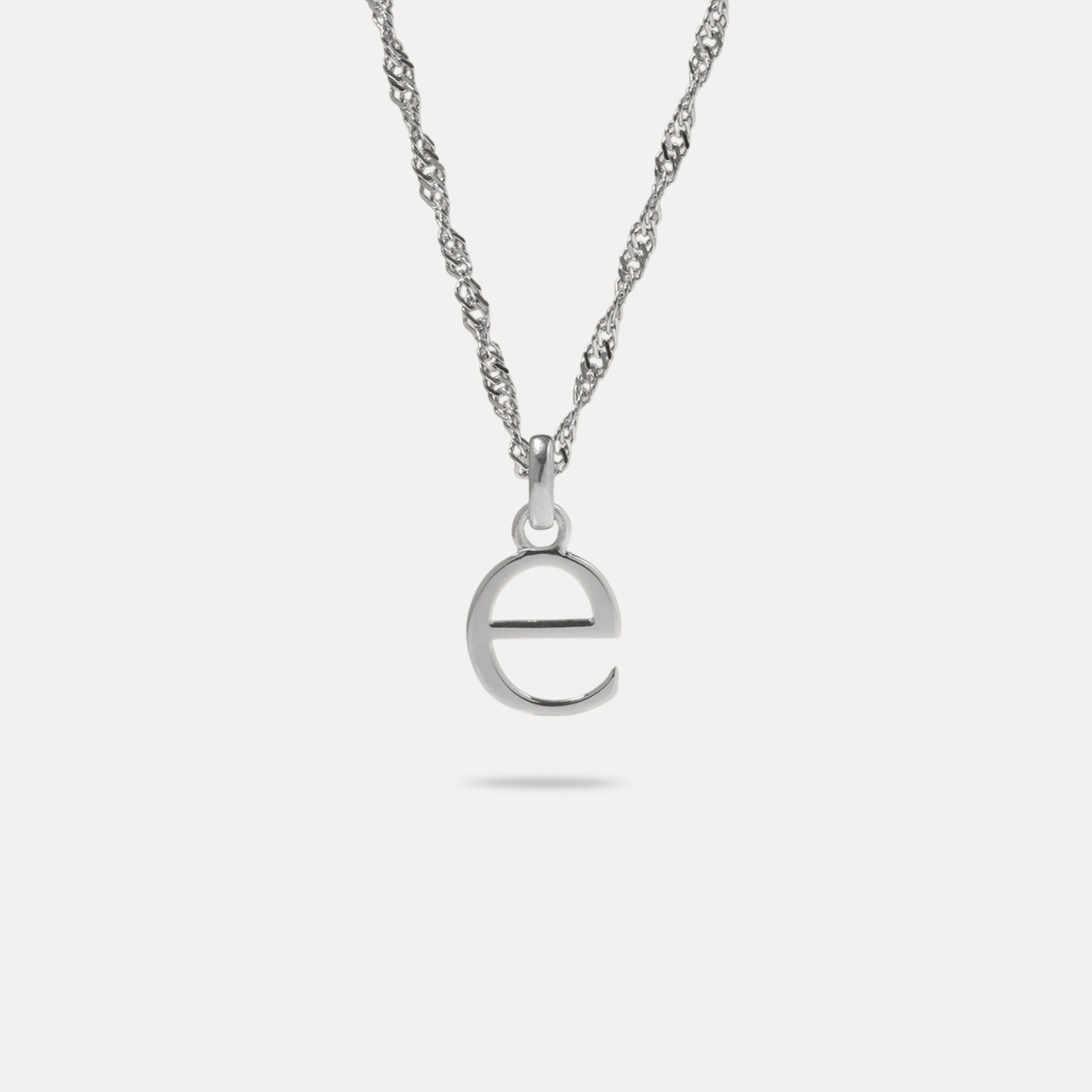 Initial mit Singapore Kette