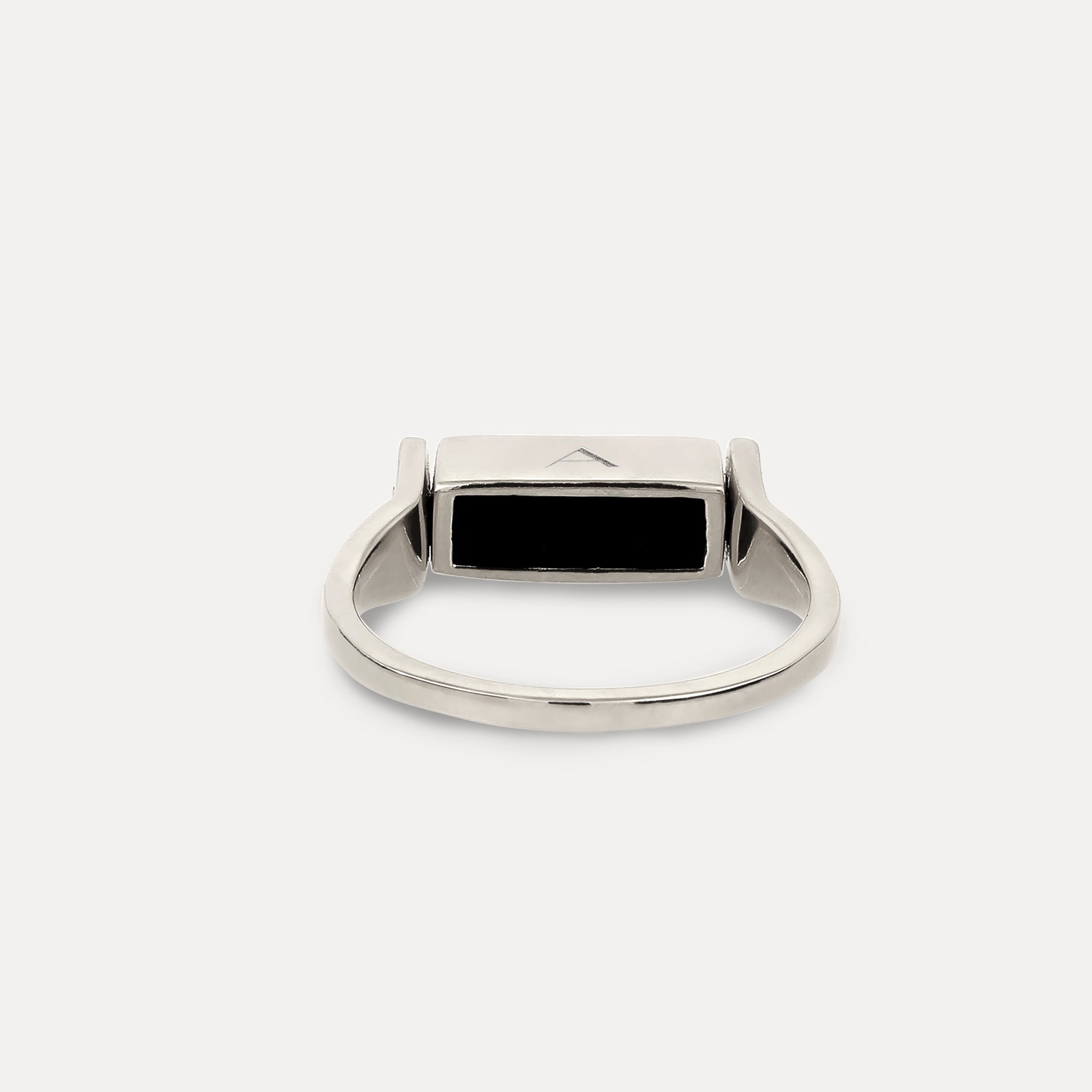 Saphir Engravable Brick Flip Ring