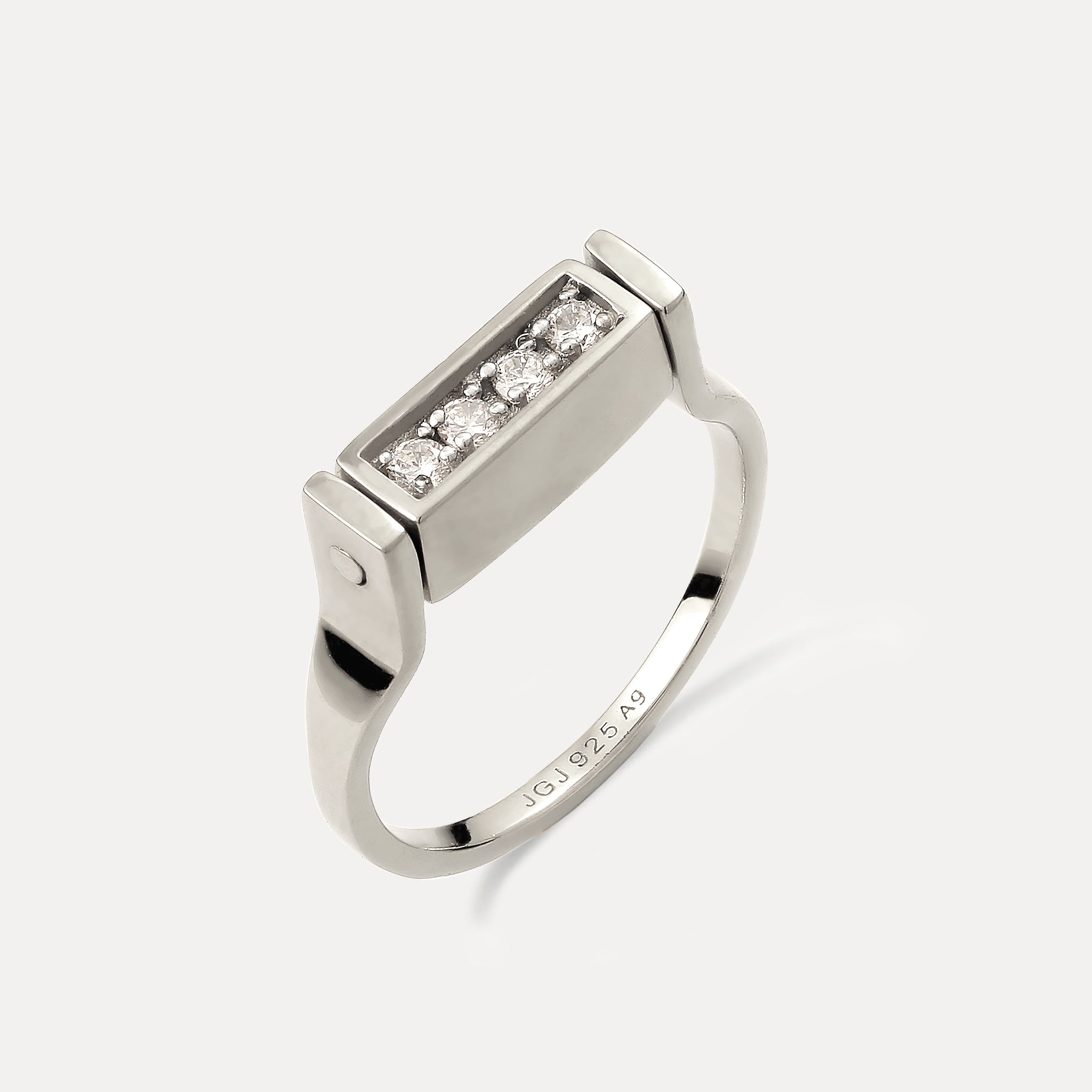 Saphir Engravable Brick Flip Ring
