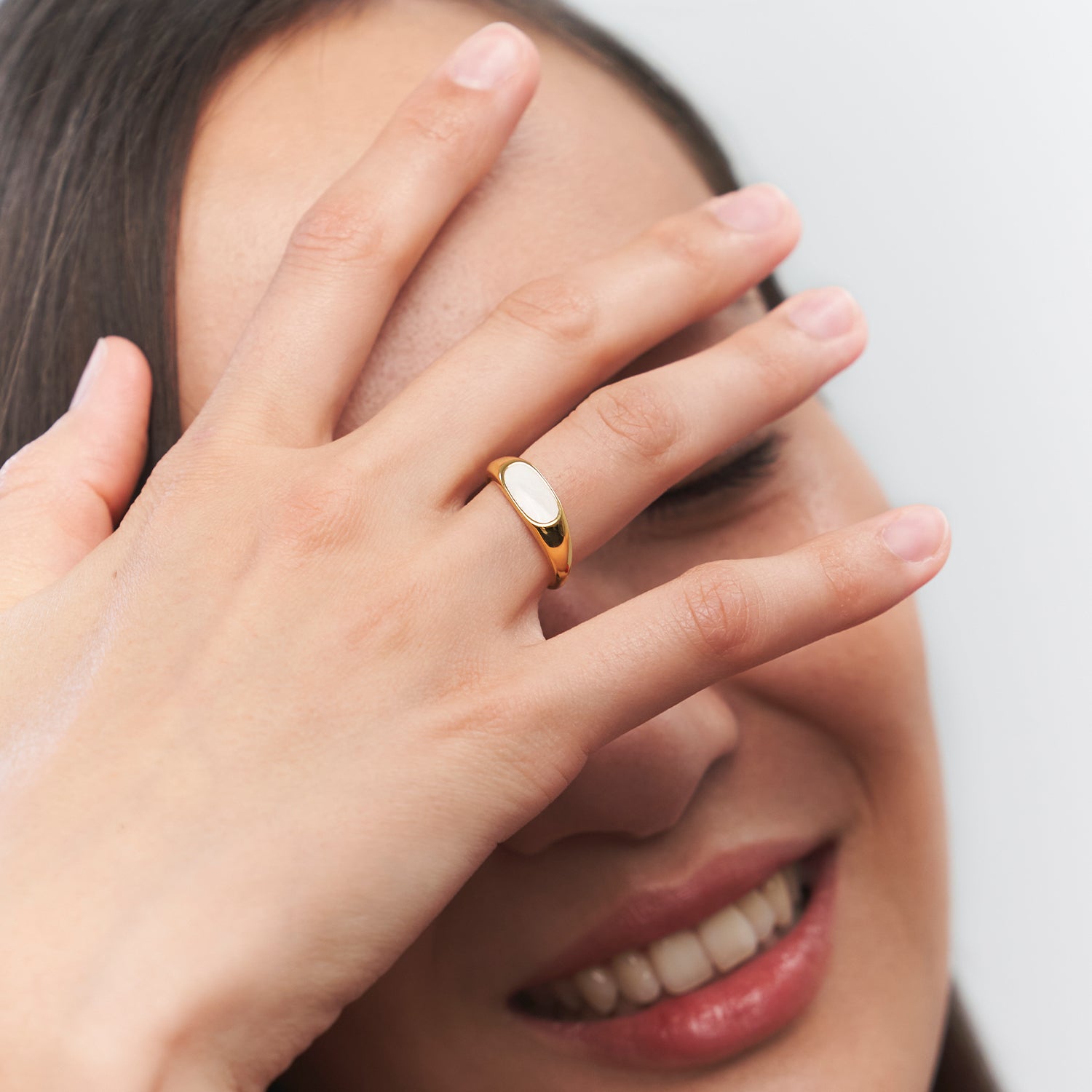 Perlenweiß Enamel Bombé Bold Ring