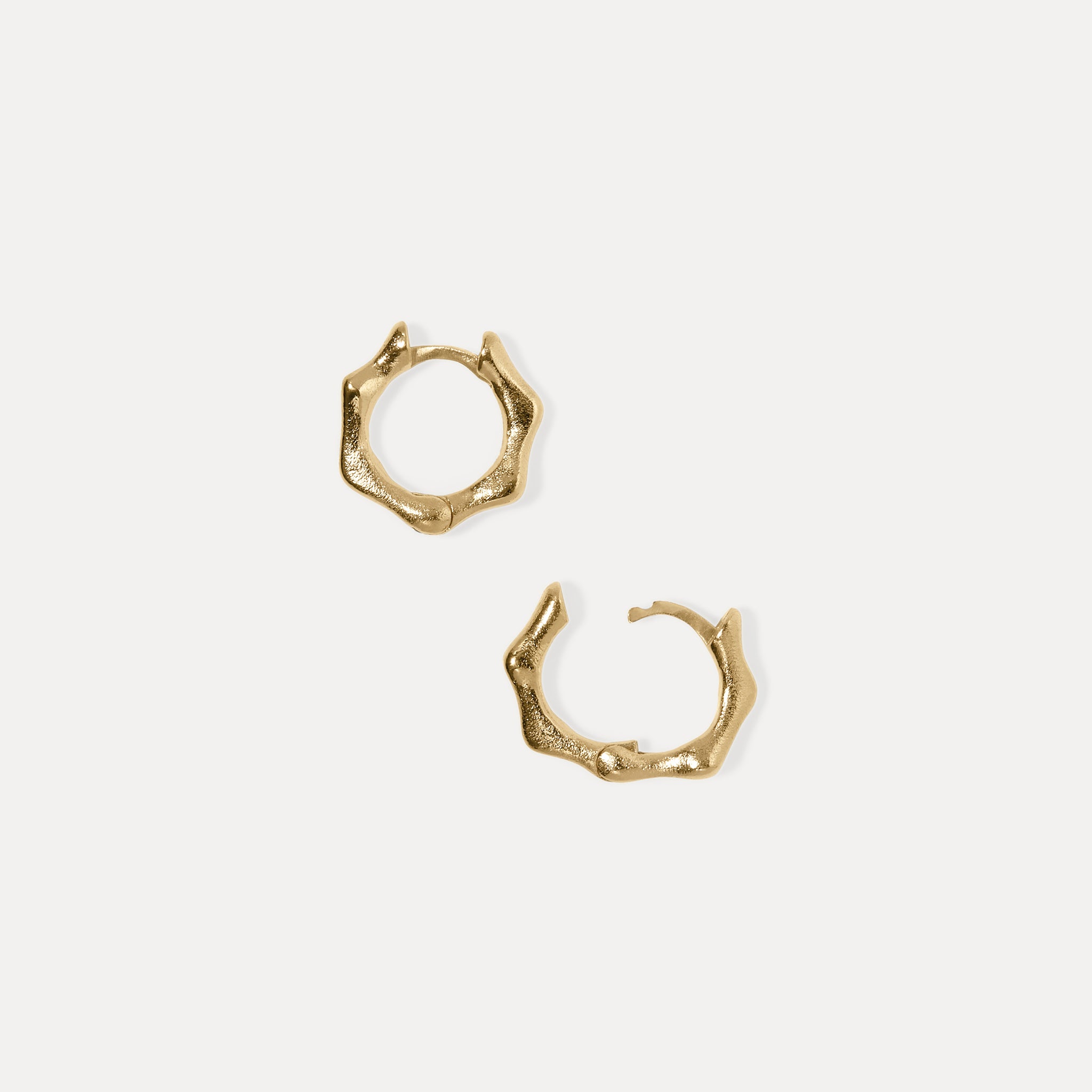 Fluid Small Huggies 14k Massivgold