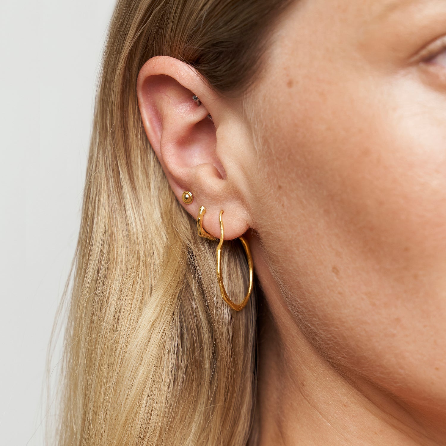 Fluid Ohrstecker Ohrringe | 585 Gold