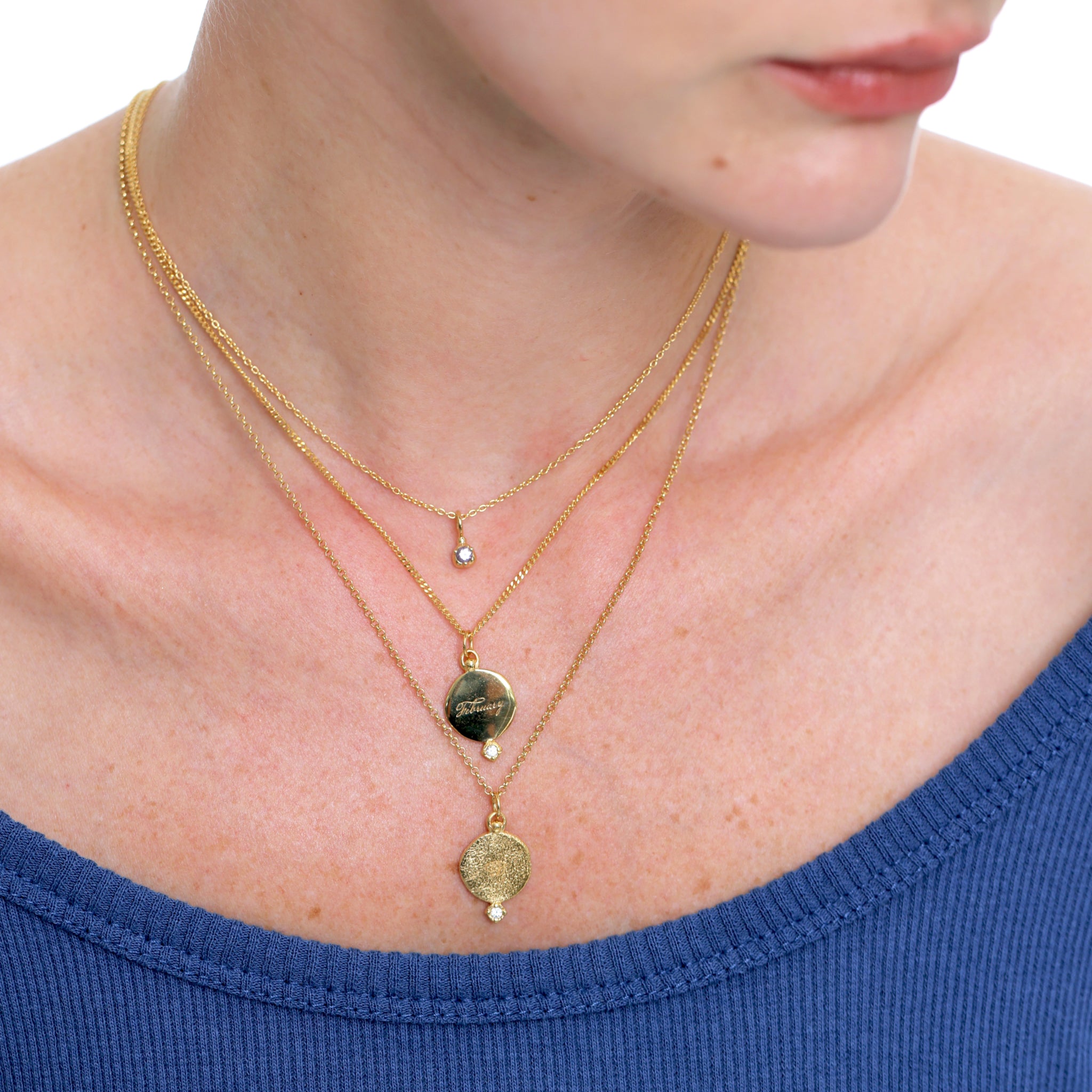 Weißer Saphir Engravable Fluid Medallion Anhänger – Antique | 585 Gold