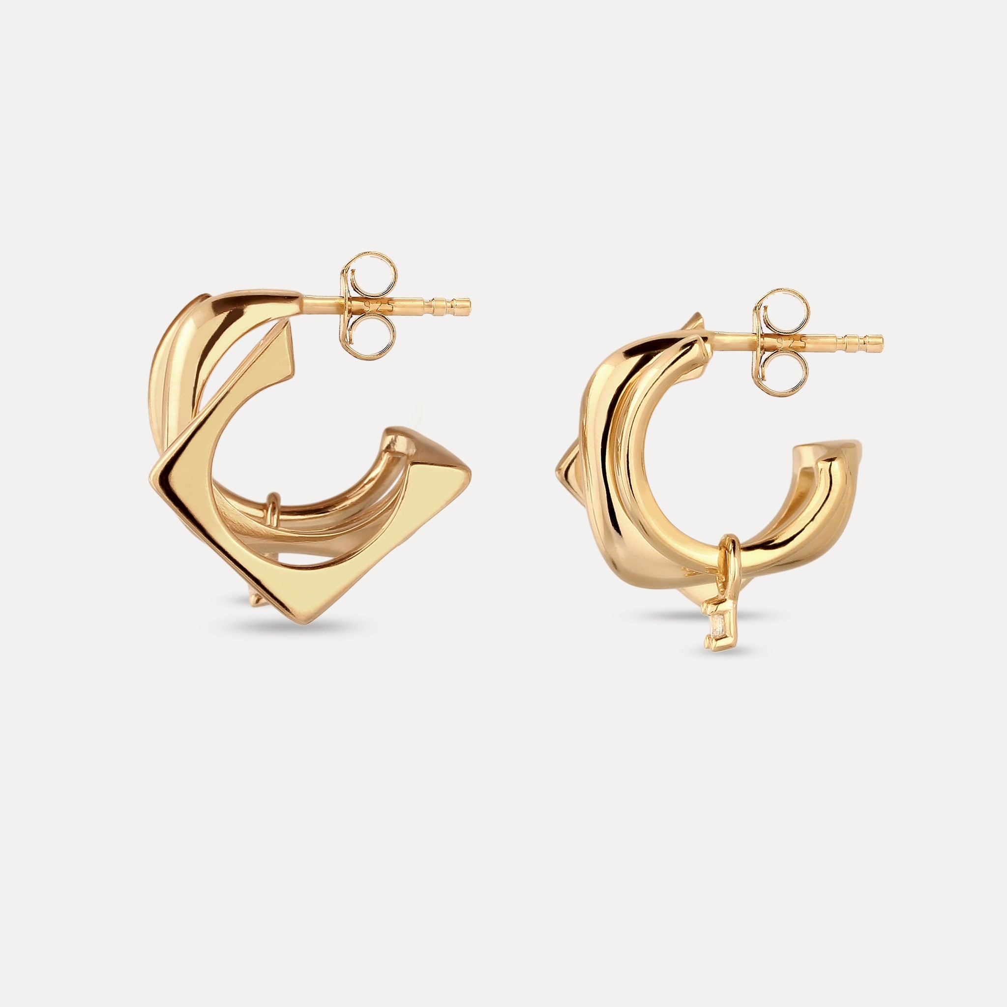 Saphir Triple Shape Huggie Ohrringe