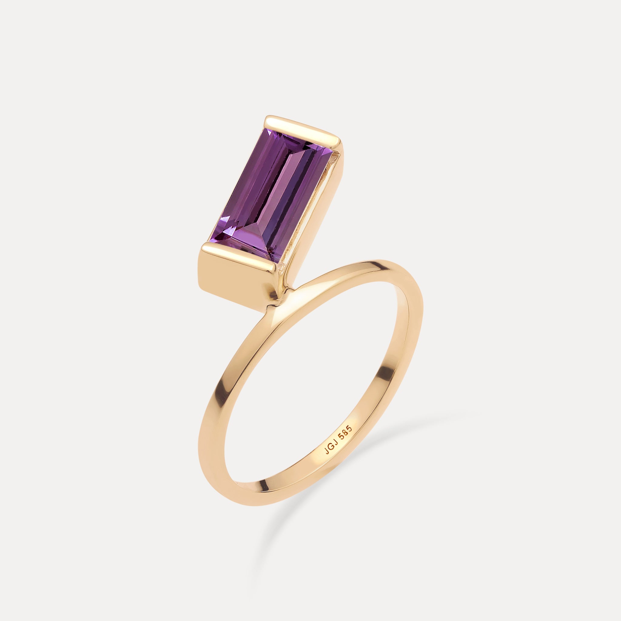 Amethyst Balance Baguette Ring | 585 Gold