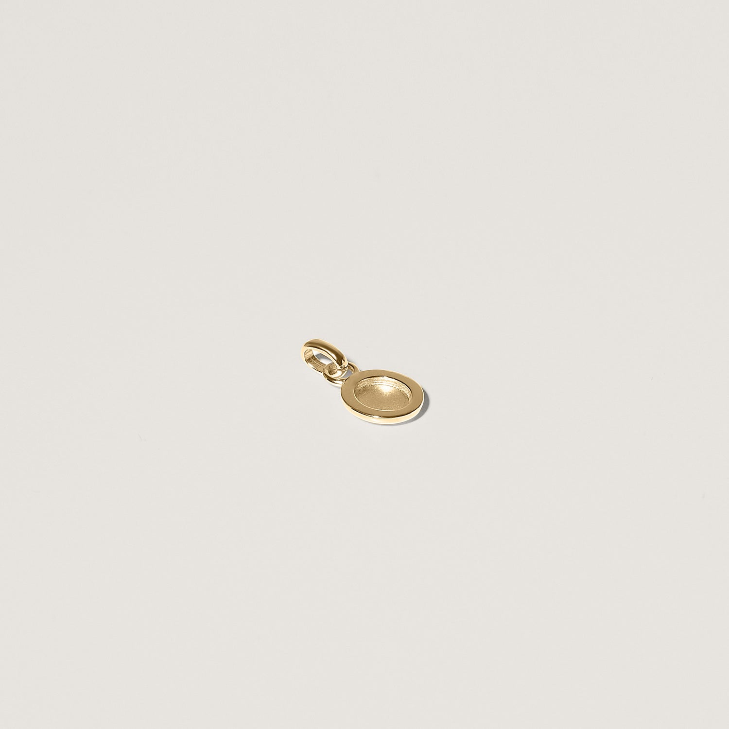 Engravable Emblem Anhänger | 585 Gold