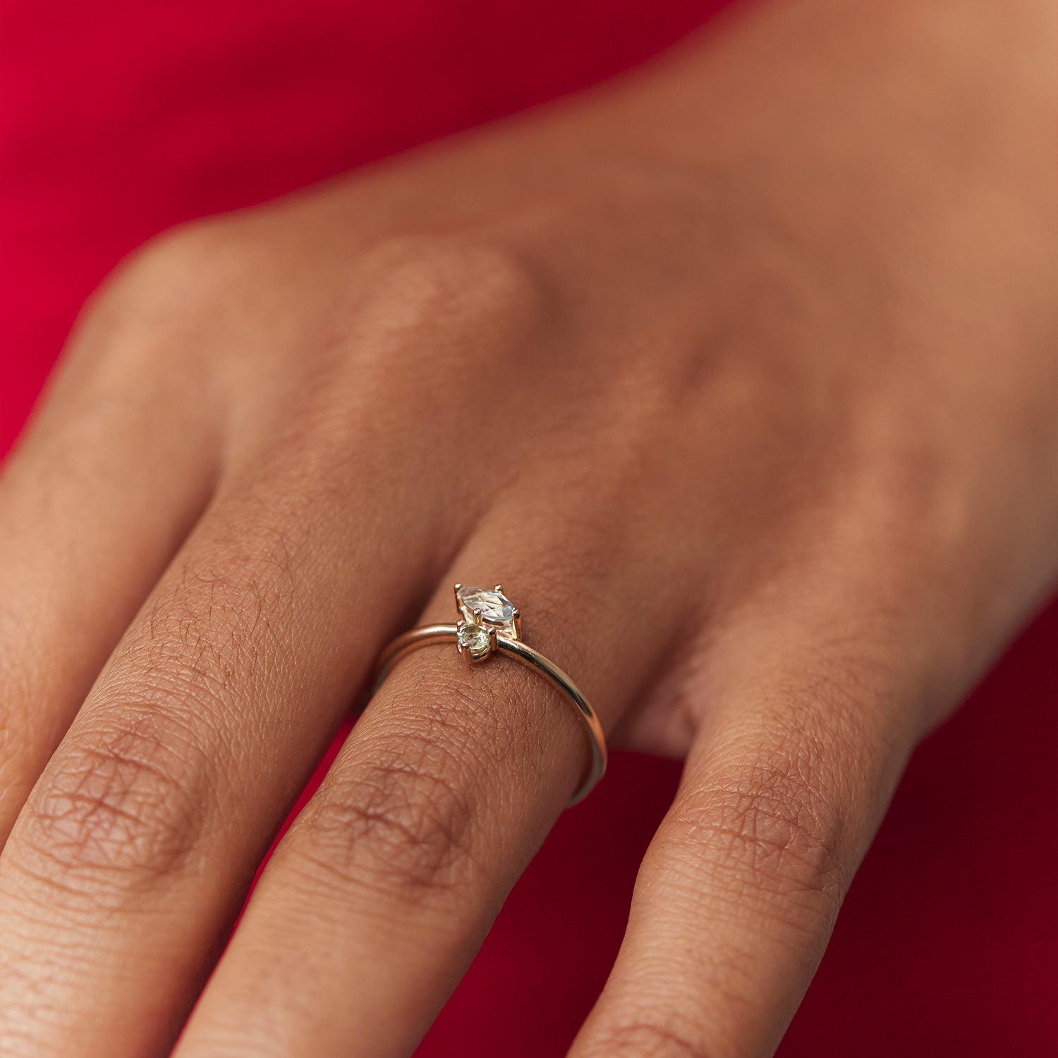 Aquamarin & Grüner Saphir Joy Solitär Ring | 585 Gold
