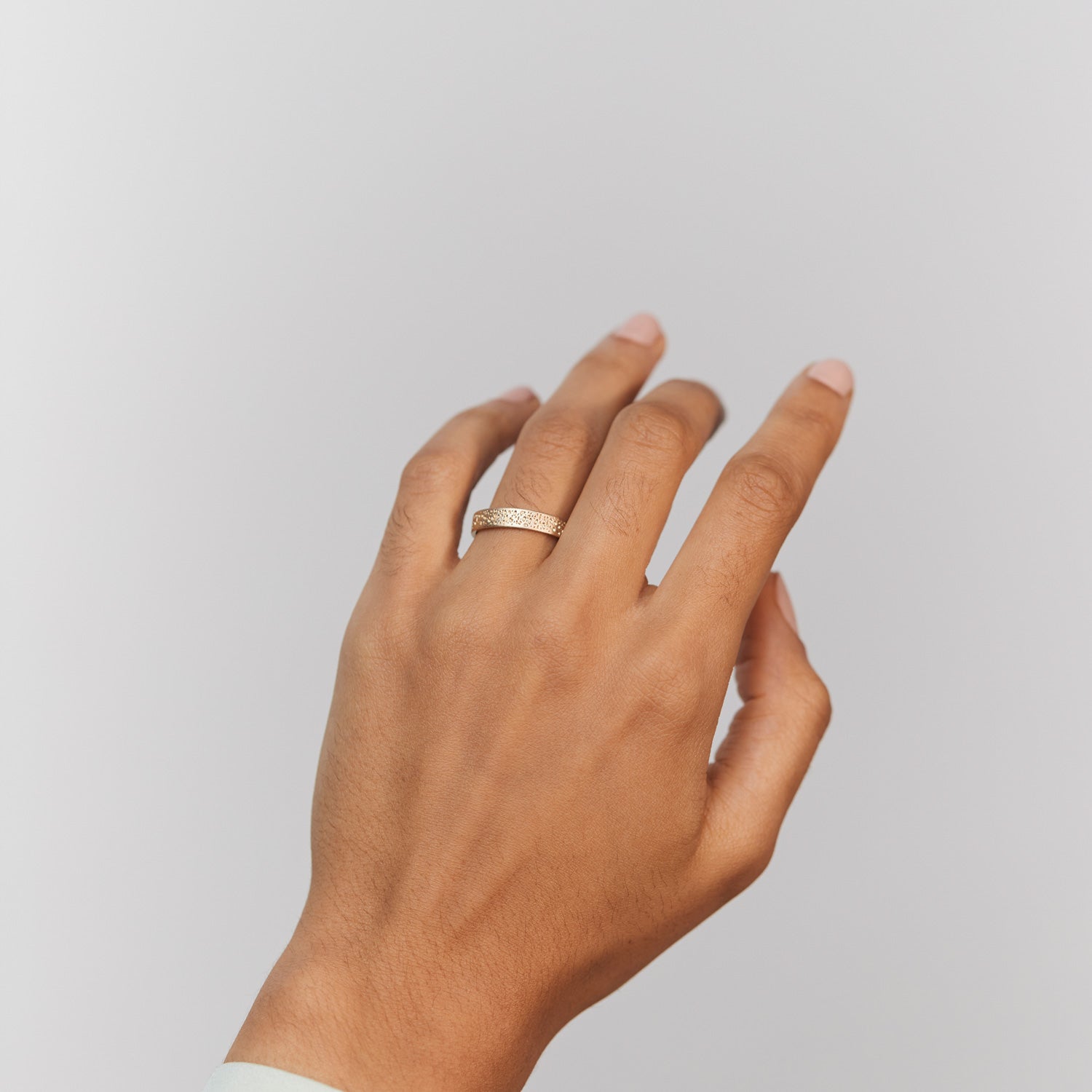 The Dotted Fair Band | 585 Gold