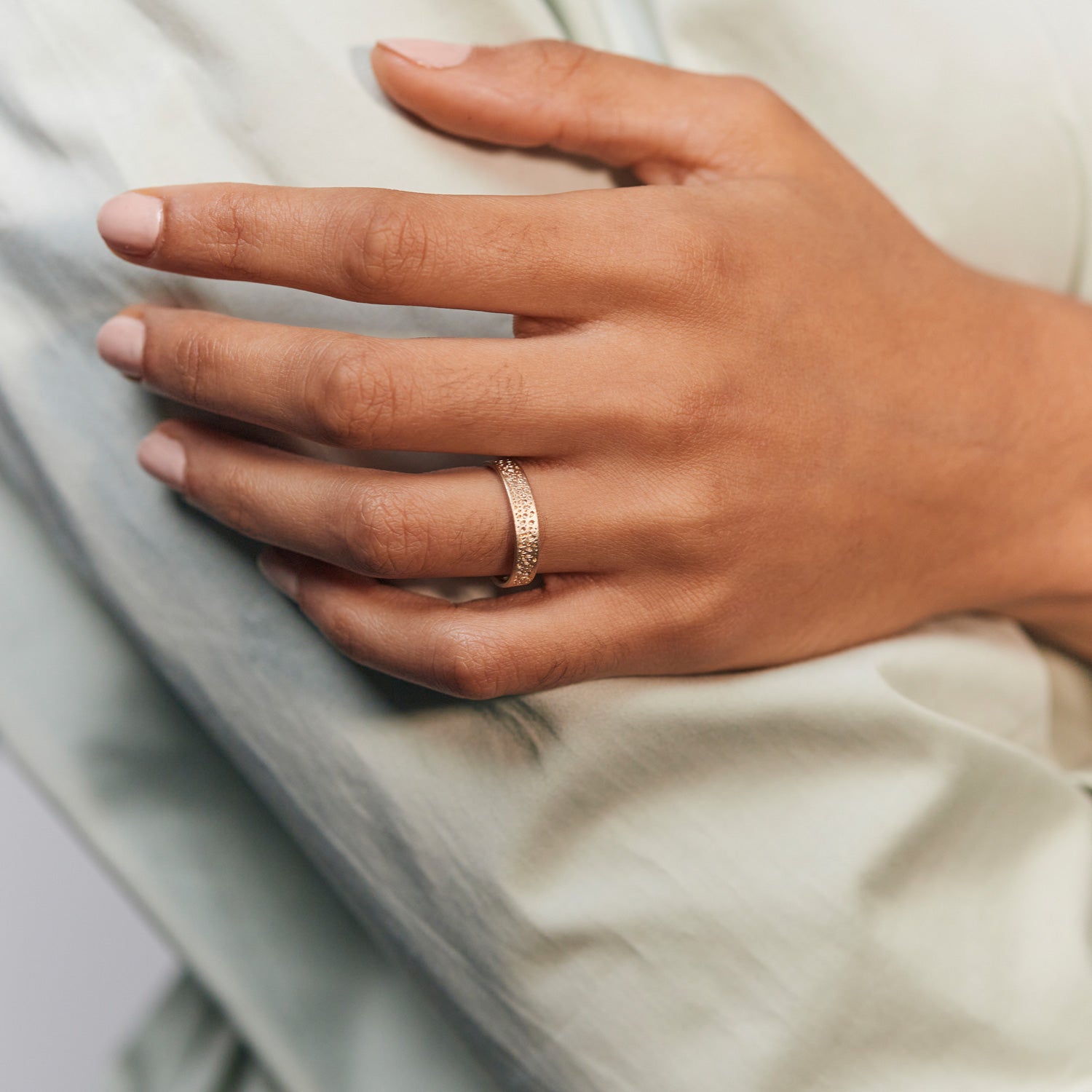 The Dotted Fair Band | 585 Gold