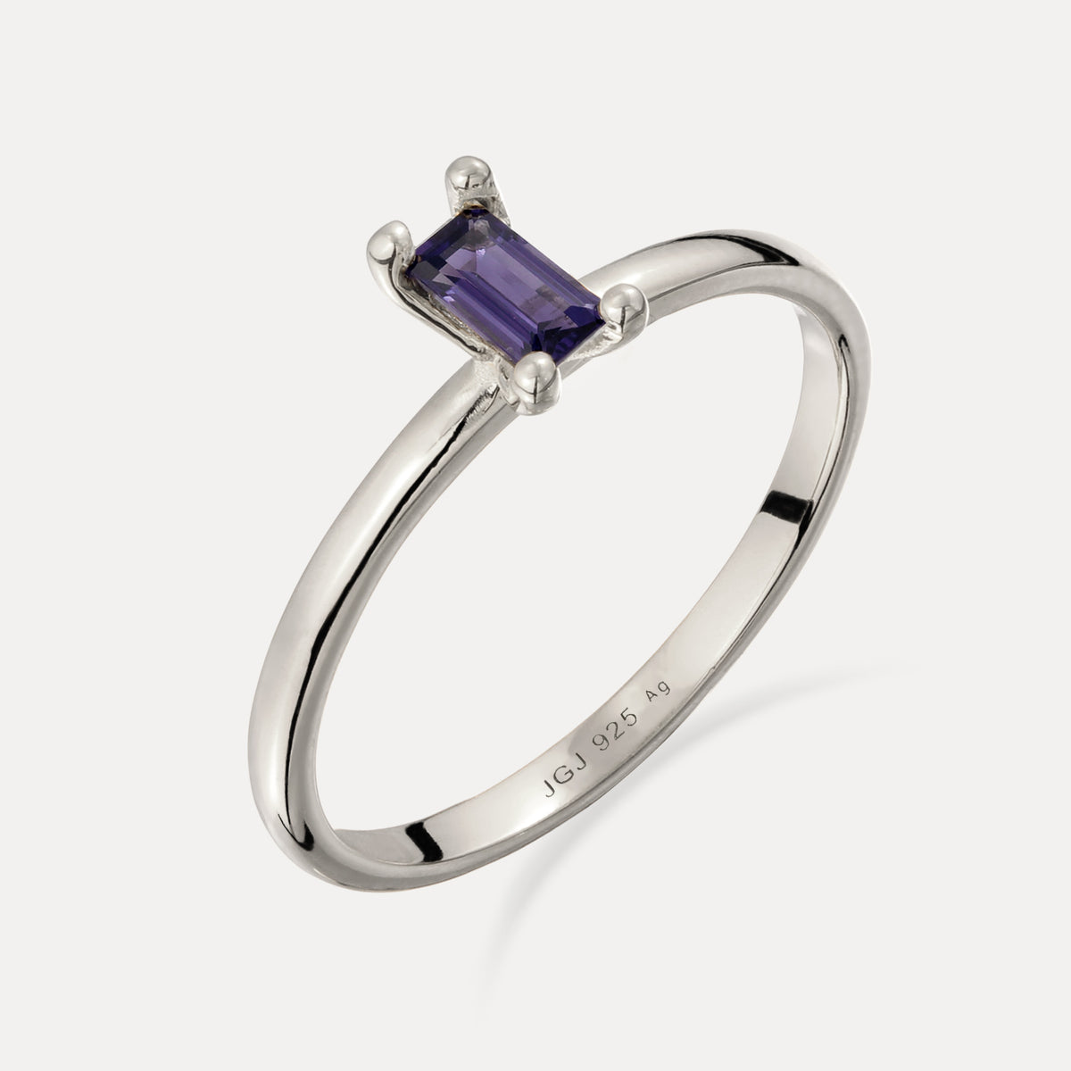 Lila Iolith Solitär Ring - Baguette