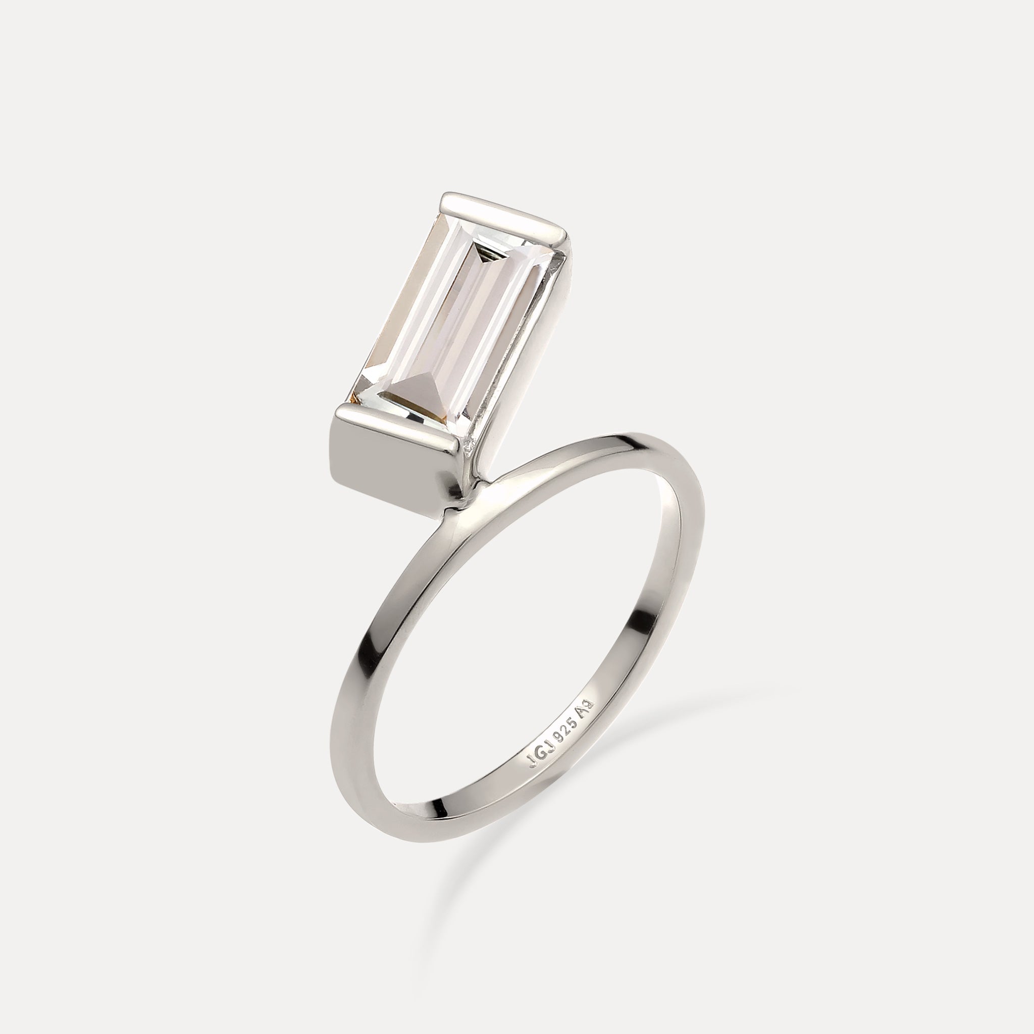 Beryll Balance Baguette Ring