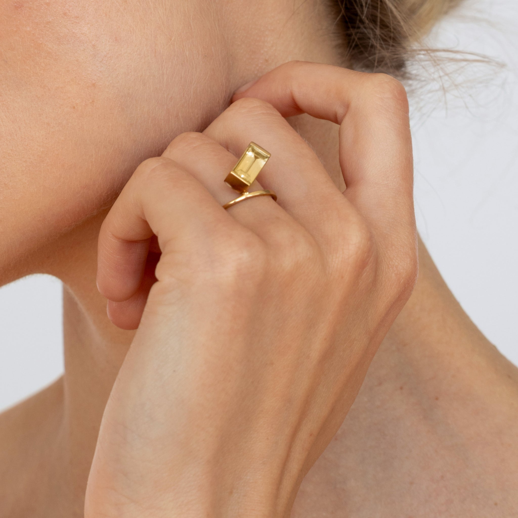 Citrin Balance Baguette Ring