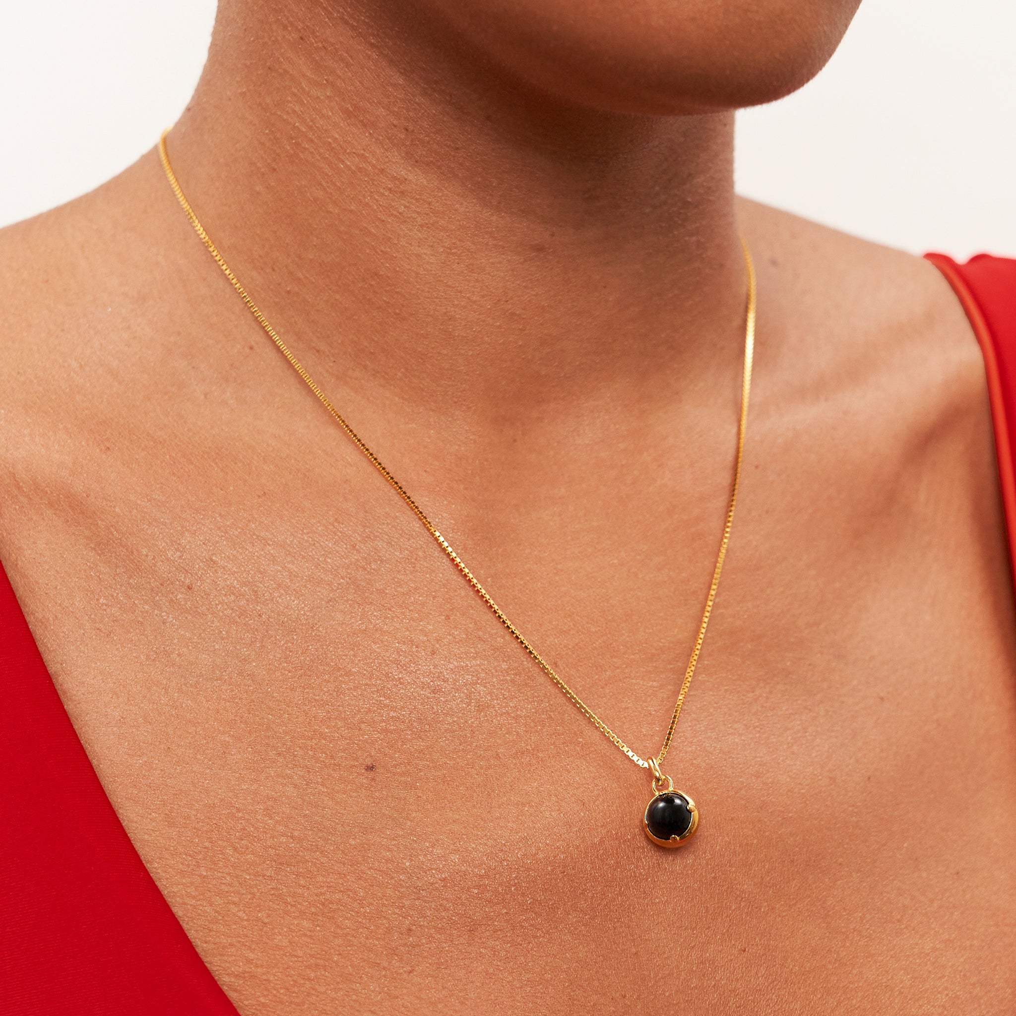 Instants of Strength Kette Onyx