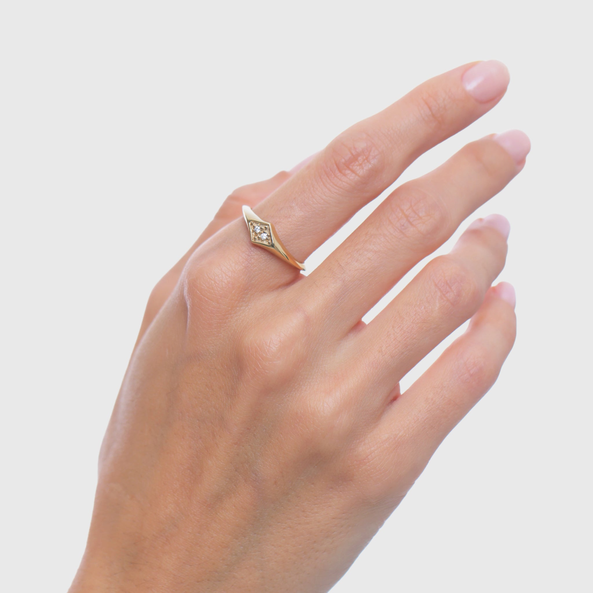 Weißer Saphir Supernova Pavé Ring